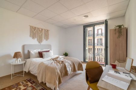 Carrer de Bailèn, Barcelona, Catalonia 08010 - Photo 4