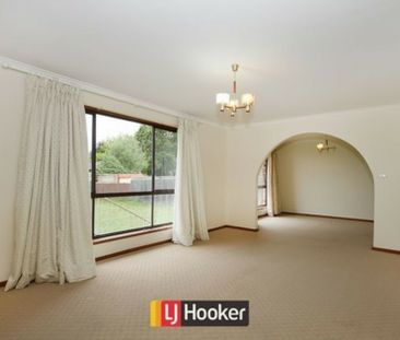 Three bedrooms and HUGE YARD! - Photo 5