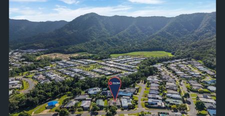 4 BEDROOMS, 2 BATHROOMS, POOL & SHED - Photo 3