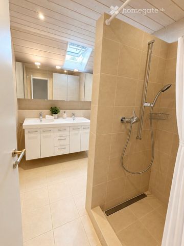 6.5-Zimmer-Einfamilienhaus (225 m2) mit grossem Garten, Sauna und Doppelgarage in idyllischer Lage - Photo 5