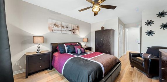 UN PETIT BIJOU! Situé dans le prestigieux- 4-1-2-Condo à louer - Photo 2