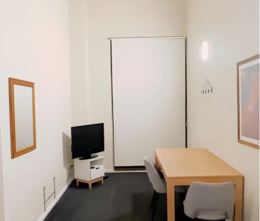 1 bed 1 bath-1129 - Photo 2