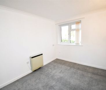 Redcroft, CH49 3GS, Greasby - Photo 1