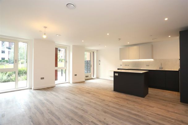 The Railings, Middlewood Locks - Photo 1