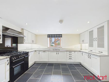 At Malt House Farm, Wall-Under-Heywood Church Stretton, Shropshire, SY6 7DU - Photo 4