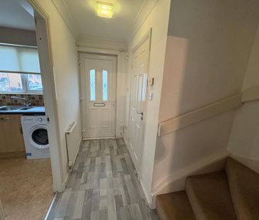 2 bedroom terraced house to rent - Photo 6