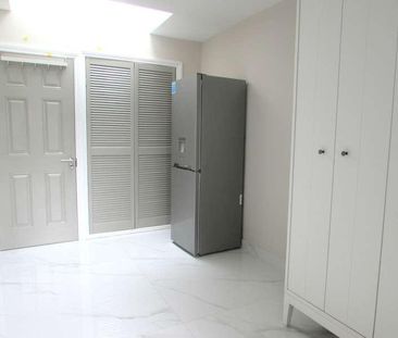 Ash Close, Stanmore, Middlesex, HA7 - Photo 4