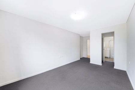 15/8-12 Marlborough Road, Homebush West - Photo 3