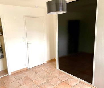 Location appartement rénové 4 pièces 93.2 m² à Romans-sur-Isère (26... - Photo 6