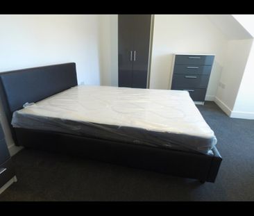 2 Bed Maisonette, Austhorpe Road, LS15 - Photo 4