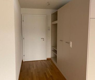 Modern living in an idyllic residential location - Photo 4