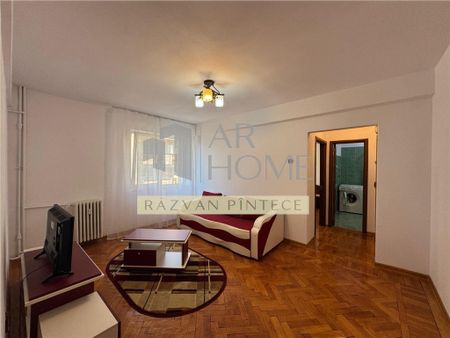 Apartament 2 camere, renovat, ultracentral, Ploiesti - Photo 2