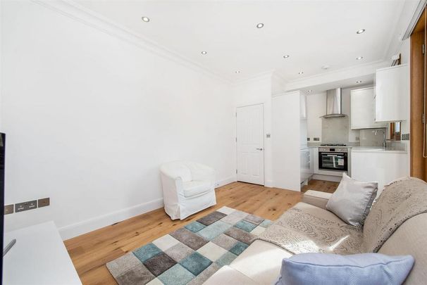 1 bedroom flat to rent - Photo 1