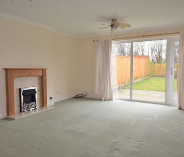 3 bedroom semi-detached house to rent - Photo 1