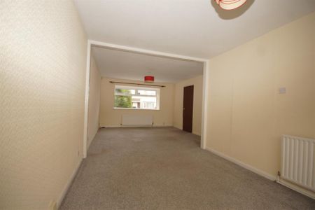 3 Sanderling Drive, St Mellons, Cardiff CF3 0DA - Photo 2