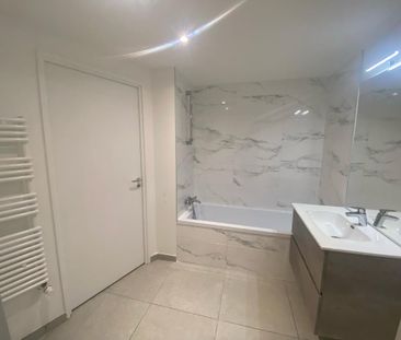 Location Appartement 3 pièces 60m² CALUIRE ET CUIRE 69300 - Photo 2