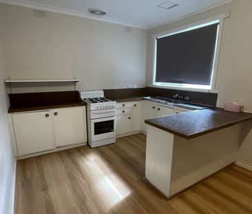 Comfortable 2-Bedroom Unit - Photo 3