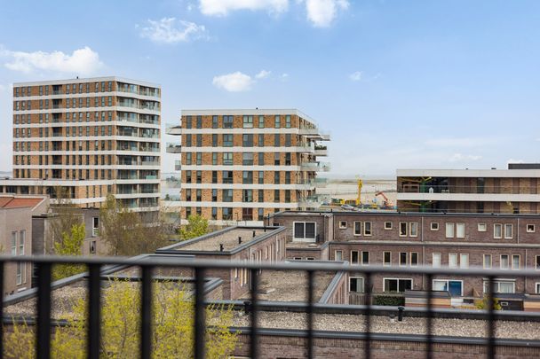 Te huur: Johan Huijsenstraat 36, 1087 LC Amsterdam - Photo 1