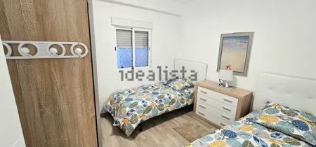 Alquiler de piso en Calle Armengual de la Mota - Photo 4