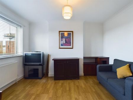 4 bedroom terraced house to rent - Photo 2
