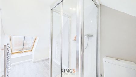 4 bedroom detached house to rent - Photo 2