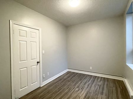 265 Emerald Street North apartment — Hamilton, ON (0-Bedroom) - 0 Bedroom - Photo 2
