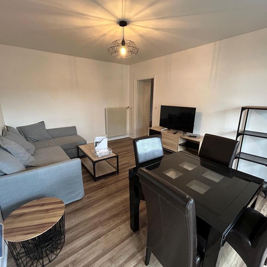 Location Appartement 2 pièces 50m² BOURGES 18000 - Photo 1