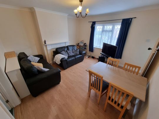 4 Bed Student Accommodation - Photo 1