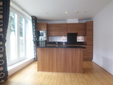 2 bedroom flat to rent - Photo 5