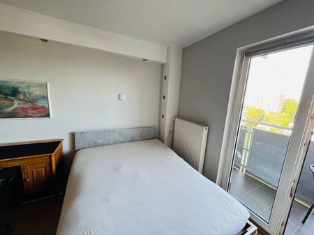 Mieszkanie do wynajęcia - Warszawa, Pustola - Zdjęcie 2