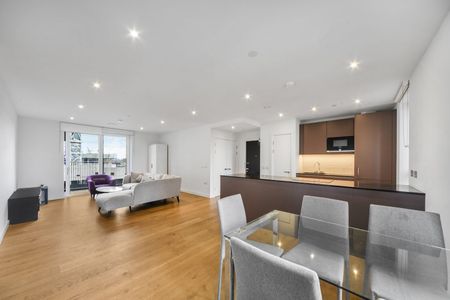 3 Bed Flat, Levy Building, SE17 - Photo 4