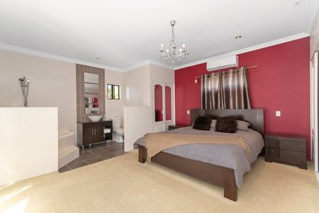 1 Hedley Court, Mount Louisa QLD 4814 - House For Rent - $660 | Domain - Photo 5