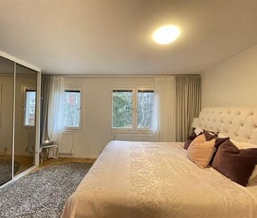 Torparfars väg, Vällingby - Photo 6