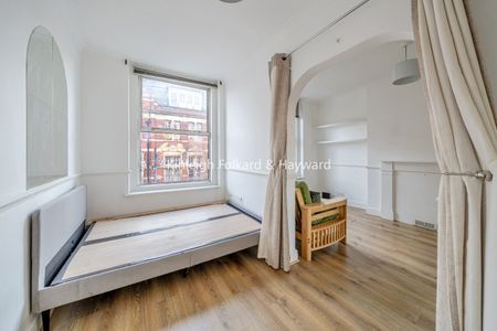 Topsfield Parade, Tottenham Lane, London, N8 - Photo 3