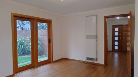 1/618-620 Sydney Road, Coburg, VIC 3058 - Photo 4