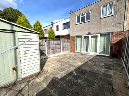 3 bedroom terraced house to rent - Photo 4