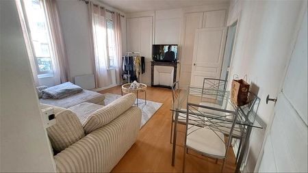 2 pièces - 46,2 m² - 1er étage - Colocation non autorisée - Photo 3