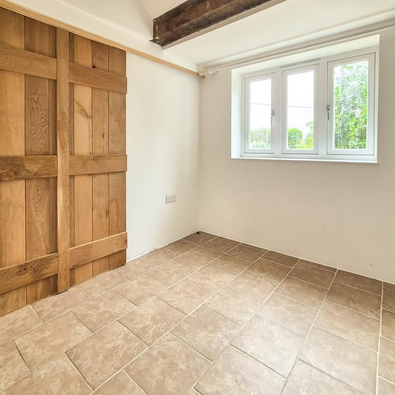 2 bedroom detached house to rent - Photo 1