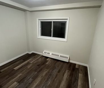 316 Westdale Ave, Unit 502, Kingston, ON - Photo 6