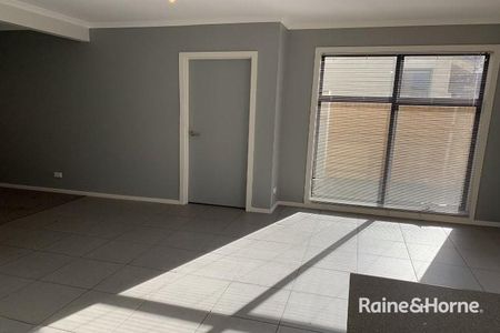 22A Robb Street, Spotswood, VIC 3015 - Photo 2