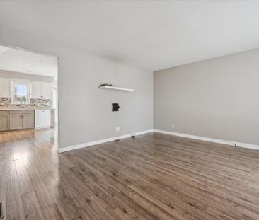 For Lease - 427 Bankside Crescent, Kitchener, Ontario - Photo 3