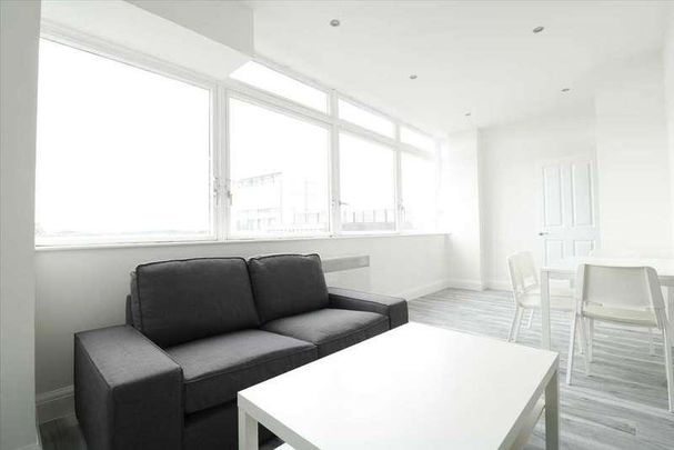 High Street Bromley, London, BR1 - Photo 1