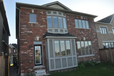 For Lease - 156 Frank Kelly Drive, East Gwillimbury, Ontario - Photo 4