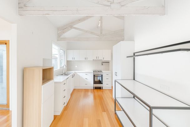 Warm, Inviting and Wonderfully Convenient - Photo 1