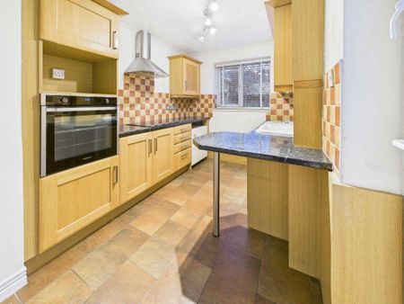 3 bedroom detached house to rent - Photo 4