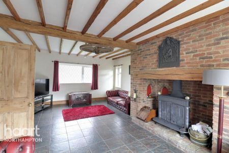 2 bedroom cottage to rent - Photo 2