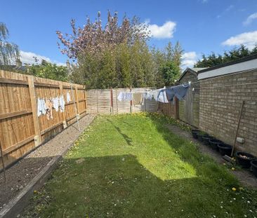 3 bedroom semi-detached house to rent - Photo 2