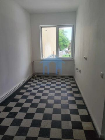 Casa 7 camere, Central - Fotografie 5