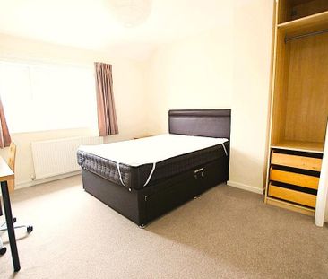 6 bedroom semi-detached house to rent - Photo 6