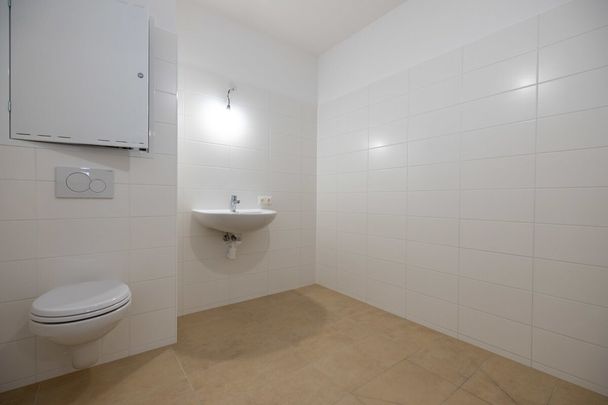 Betreuung möglich - Wiener Neustadt – geräumige und zentral gelegene 3 Zimmerwohnung mit Balkon - Photo 1